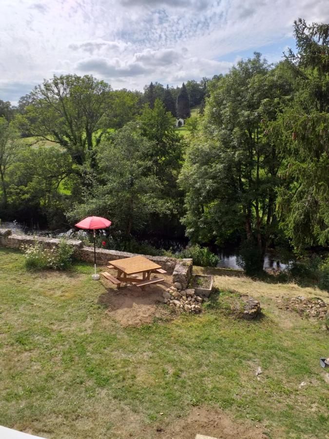 Gite Moulin De Ludieras Busserolles Exterior photo